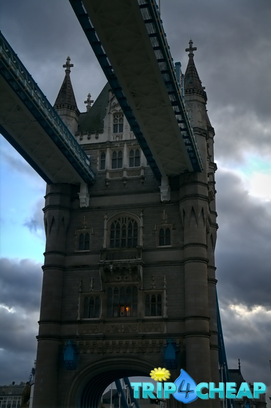 Tower Bridge-Londyn