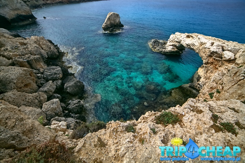 Sea caves-Cypr