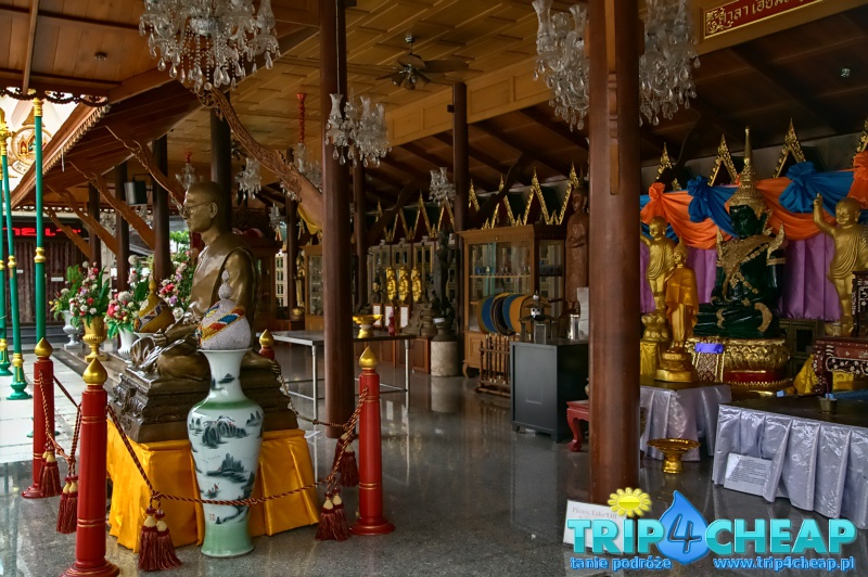 Standing Buddha-Bangkok